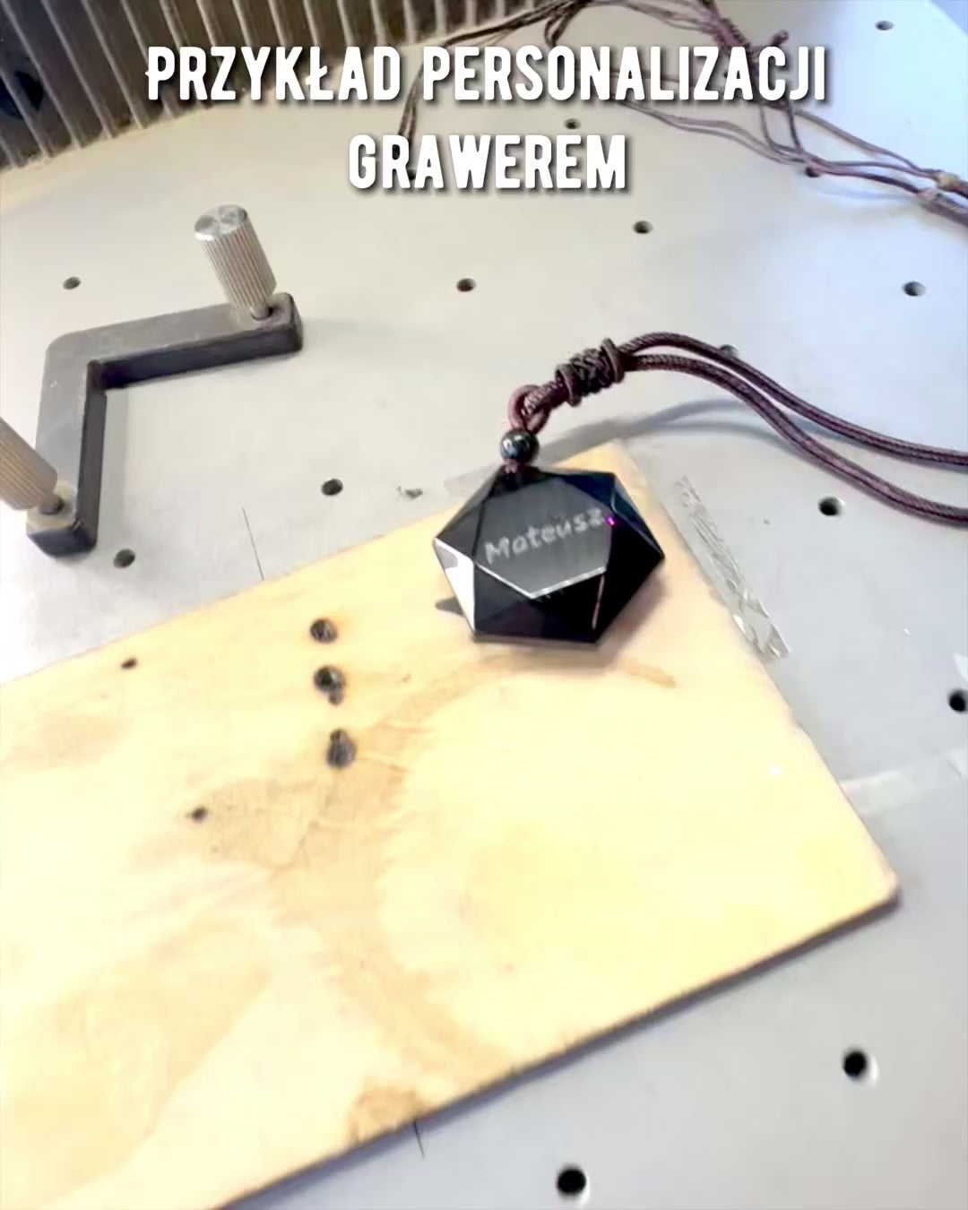 Amulet van zwarte obsidiaan "Davidster", mogelijkheid tot personalisatie met gravure als cadeau