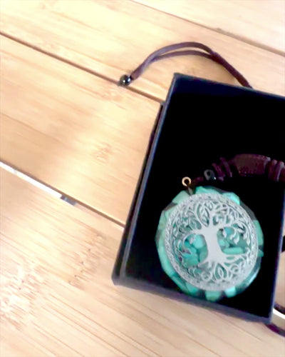 Amulet "Drzewo Życia" met turquoise – Jouw persoonlijke kracht, ketting als cadeau, personalisatie met gravure
