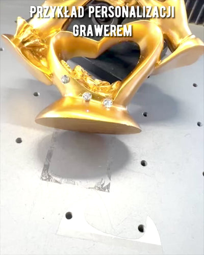 Beeldje "Touch of Love" 10 cm hoog, met Gravure Optie als cadeau