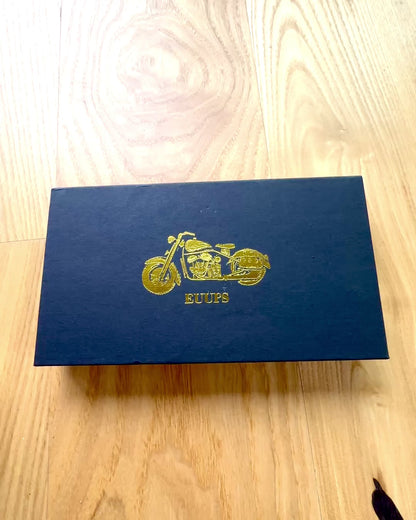 Flesopener in de vorm van een motorfiets - personalisatie met gravure als cadeau