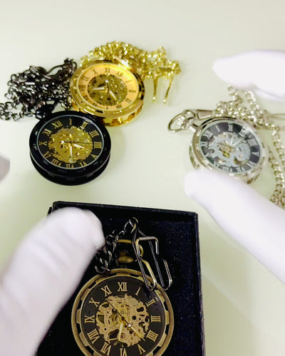 Retro zakhorloge – mechanisch, kleur gesatineerd goud, waterdicht, personalisatie met gravure