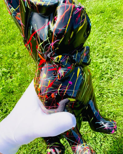 Kolorowy Psiak Artystyczny - Handgeschilderde Franse Bulldog, personalisatie met gravure, ideaal als cadeau