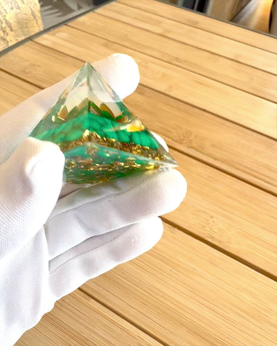 Orgonitische Energiepiramide "Harmonie van Toermalijn"