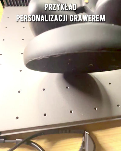 Figurka Bulldog Elegance - Exclusieve wijnglashouder, mogelijkheid tot personalisatie met gravure
