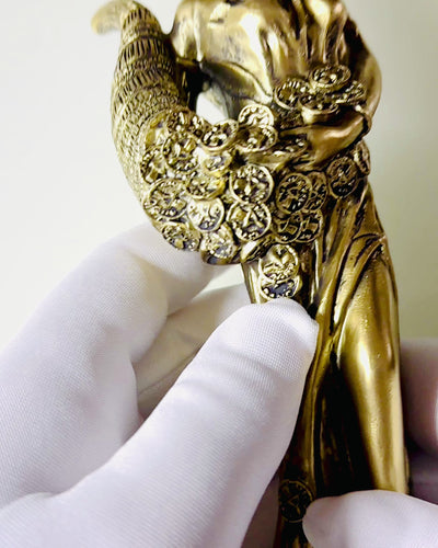 "Beeld van de Godin van Overvloed" - Decoratief Harsbeeld van Fortuna voor Thuis en Kantoor