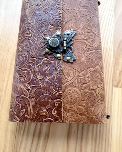 Luxe Retro Notitieboek met Leren Omslag - "Vintage Elegance", 480 pagina's, mogelijkheid tot personalisatie met gravure