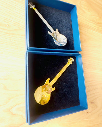 Lepeltje "Strunowy Hit" met graveeroptie 2 kleuropties om uit te kiezen