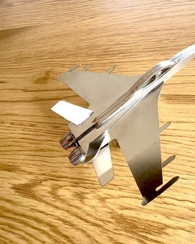 Metalen Model Jachtvliegtuig "SkyRaptor" – roestvrij staal, gepersonaliseerde gravure als cadeau