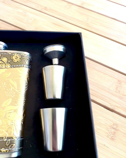 Elegante heupfles "Golden Rose" met set glazen, personalisatie met gravure als cadeau