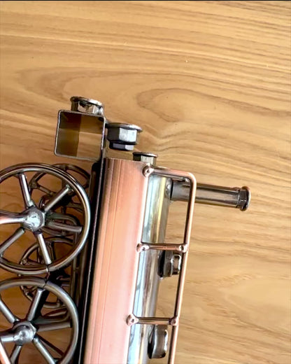 Lokomotief van ijzer "Retro Express" – decoratie, model, handgemaakt met de mogelijkheid tot graveren