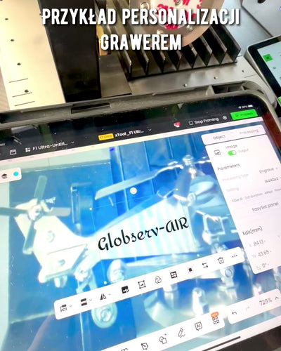 Metalen Model Helikopter „SkyRider” – Verstelbare Bureaustandaard met gepersonaliseerde gravure als cadeau