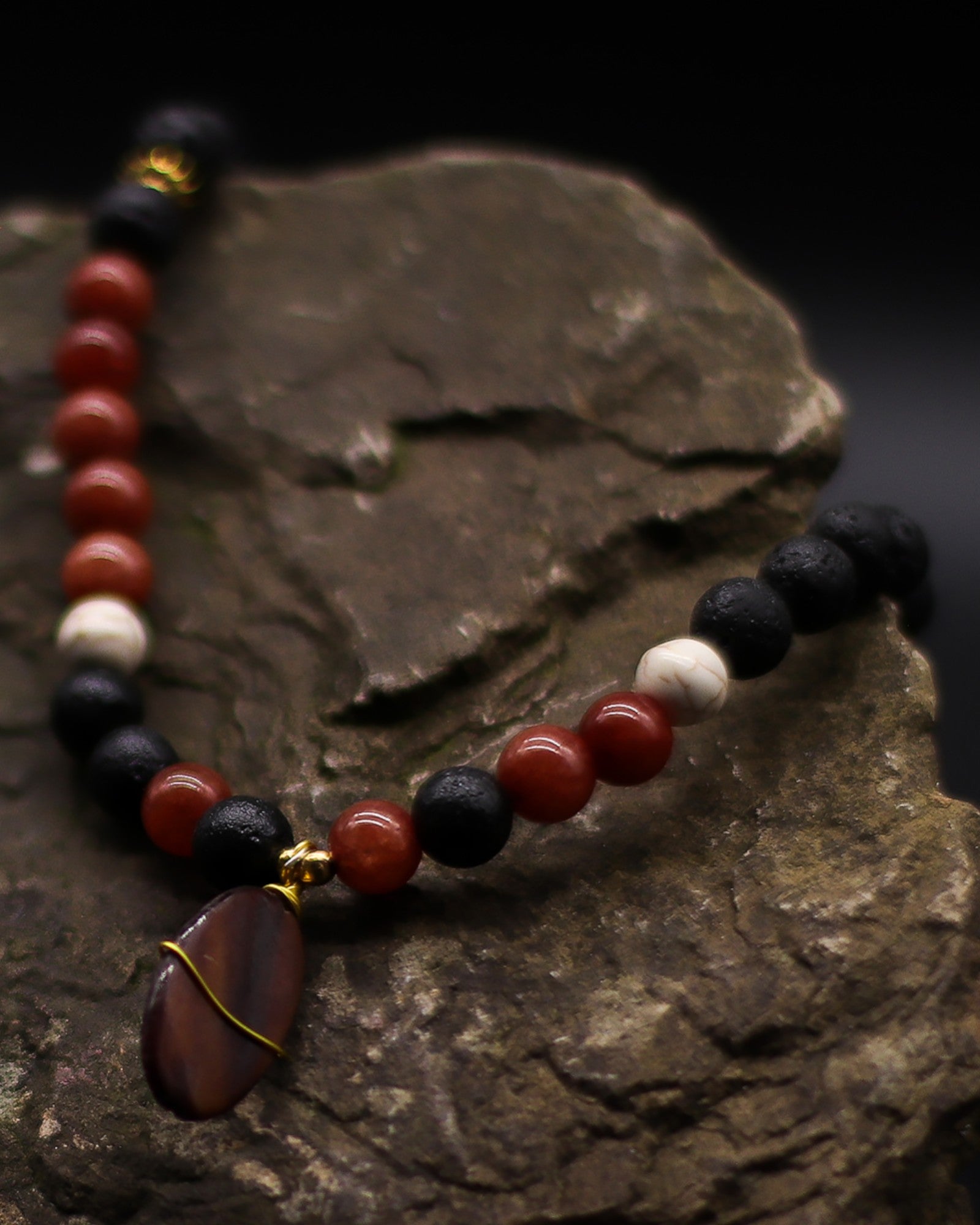 Ketting Essence van de Vulkaan – Bescherming