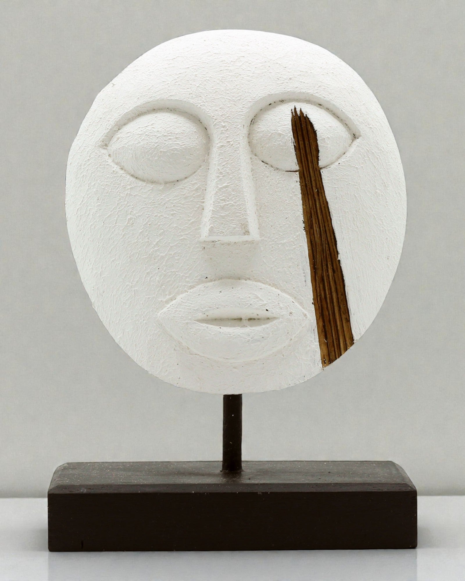 Timorees masker Beschermer van de Voorouders 27x20 cm – Wit