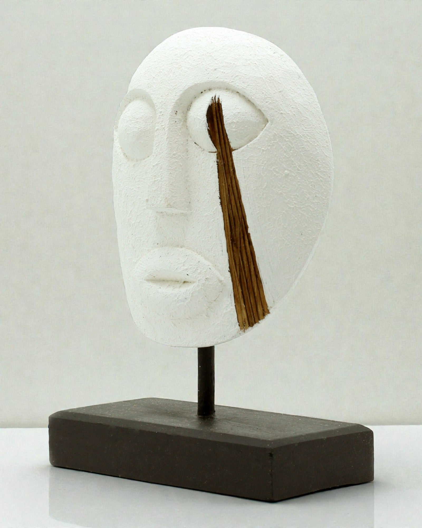 Timorees masker Beschermer van de Voorouders 27x20 cm – Wit